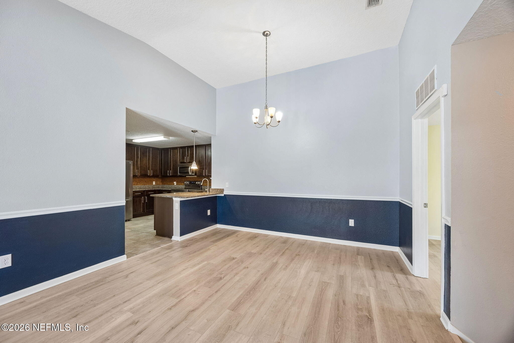 201 Larkin Place - Photo 6