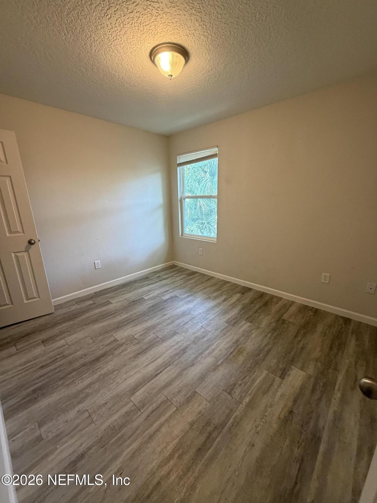 1441 E 25th Street - Photo 11