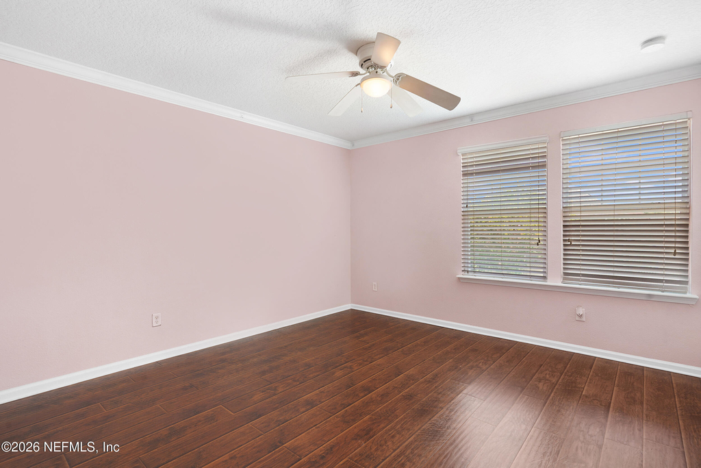 352 Silver Glen Avenue - Photo 13