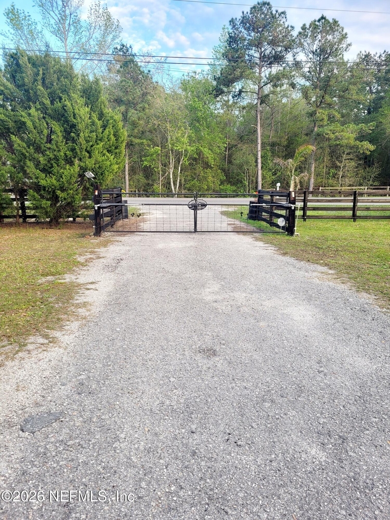 906 County Road 217 - Photo 32