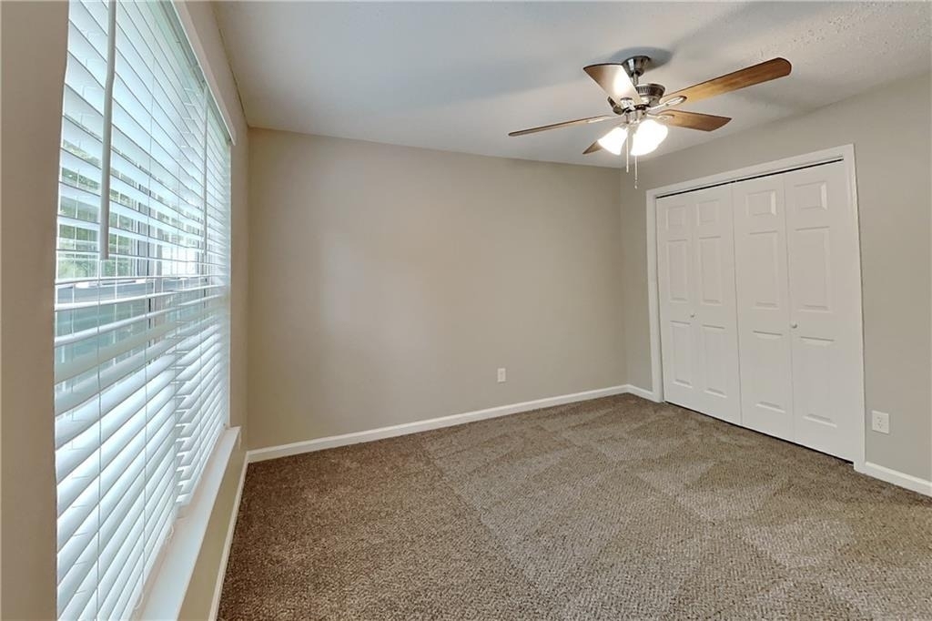 1209 Lainster Drive Se - Photo 11