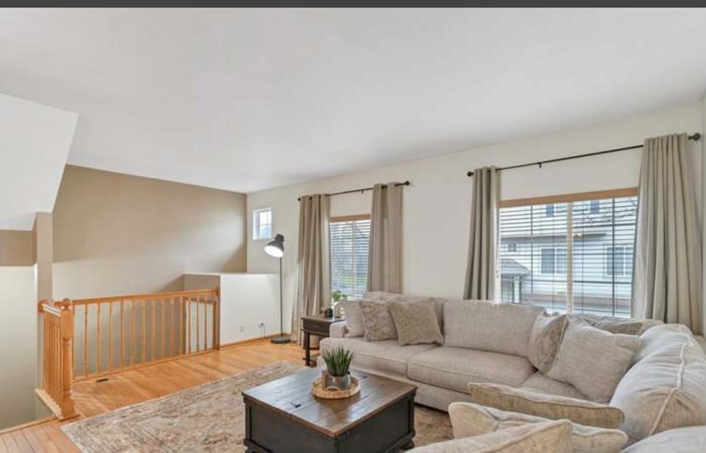 143 Monarch Drive - Photo 3