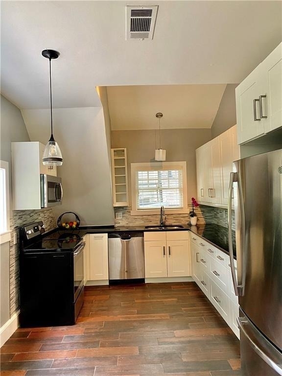 232 Sydney Street - Photo 1