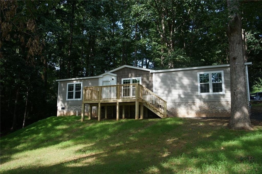 210 Woodland Street - Photo 2