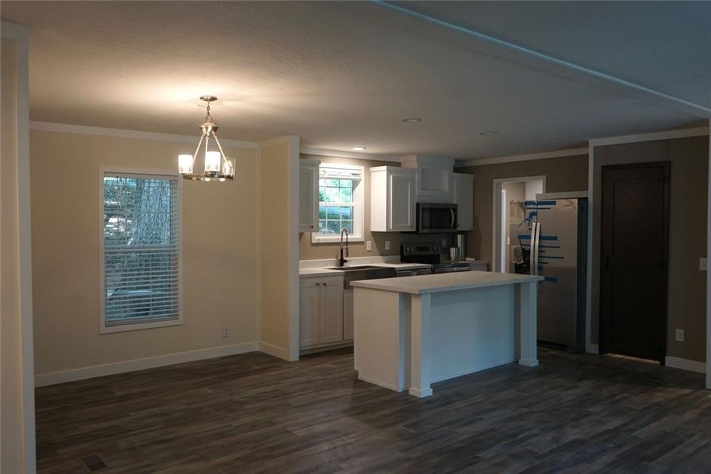 210 Woodland Street - Photo 6