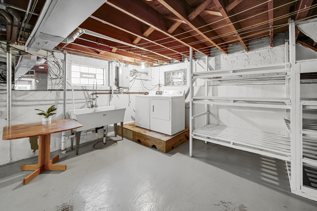 413 S Gilbert Avenue - Photo 10