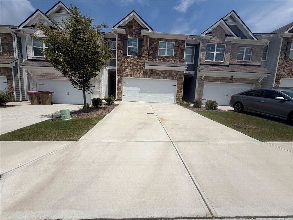 3101 Greyton Drive - Photo 1