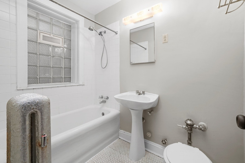 820 Reba Place - Photo 7