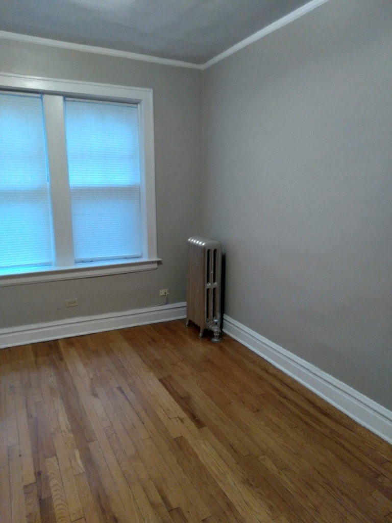820 Reba Place - Photo 10