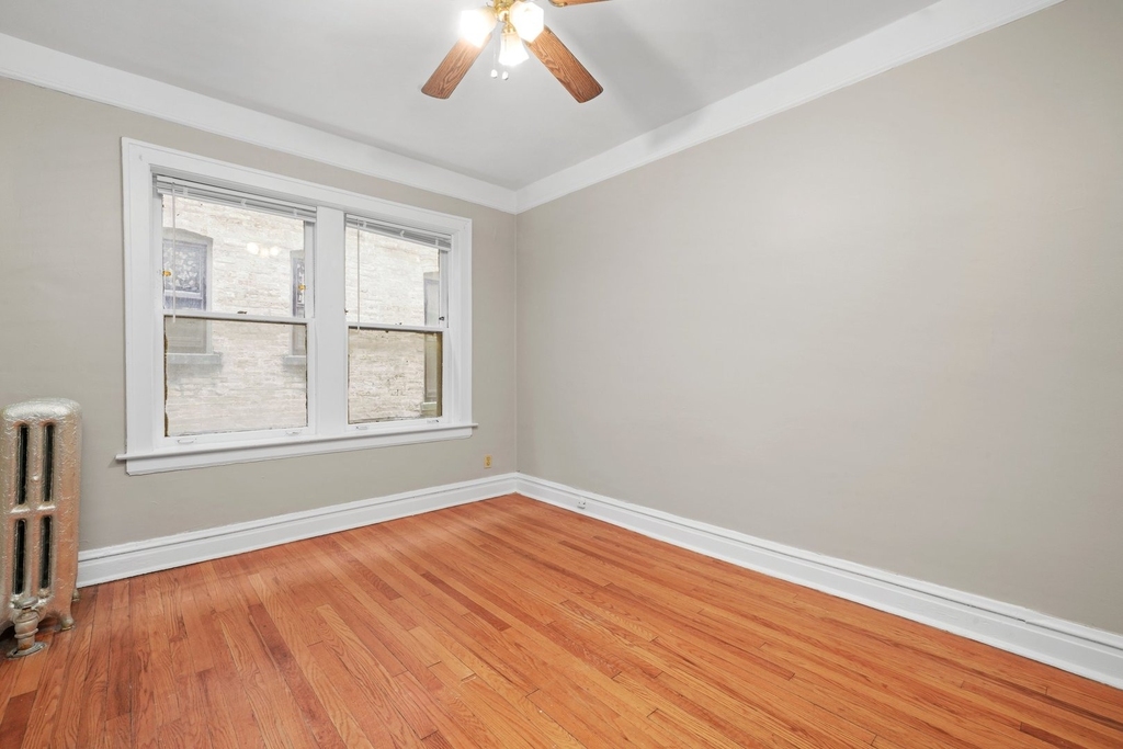 820 Reba Place - Photo 4