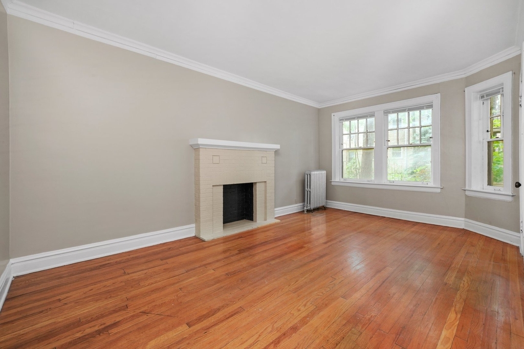 820 Reba Place - Photo 1