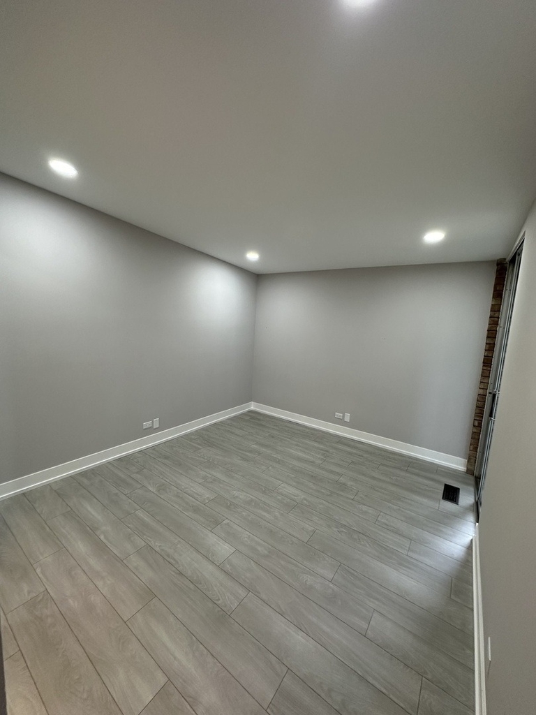 5700 Hillcrest Lane - Photo 9