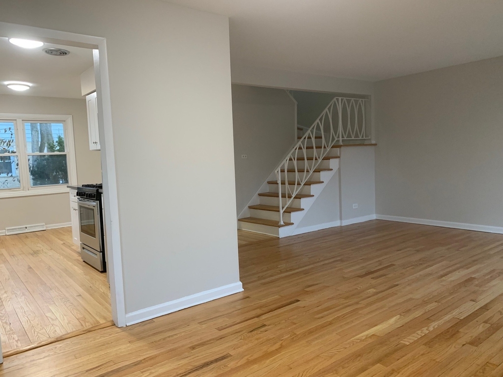 822 Skokie Boulevard - Photo 4