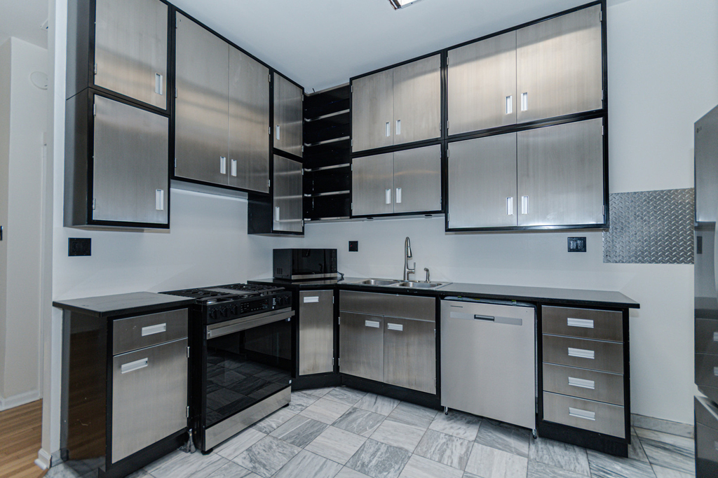1024 N Western Avenue - Photo 7