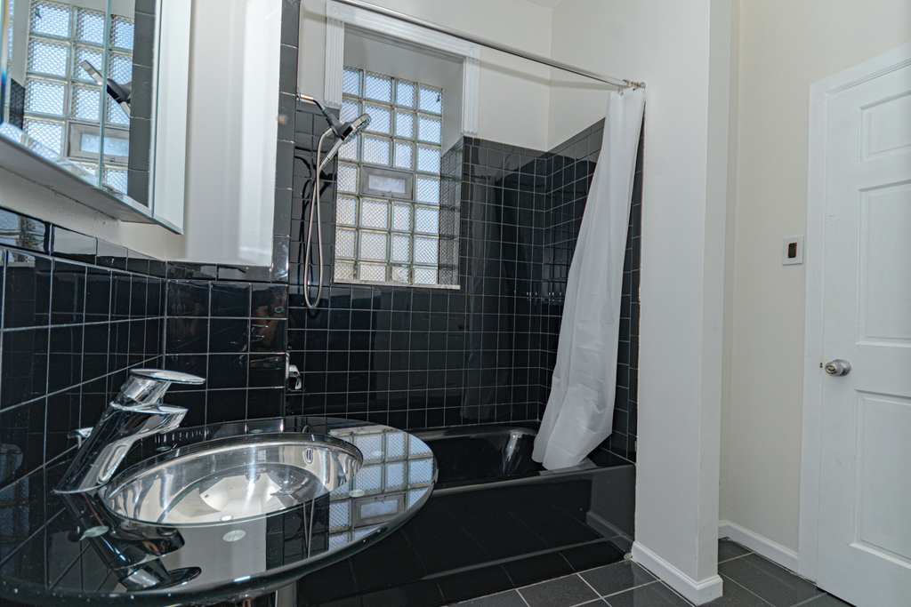 1024 N Western Avenue - Photo 15