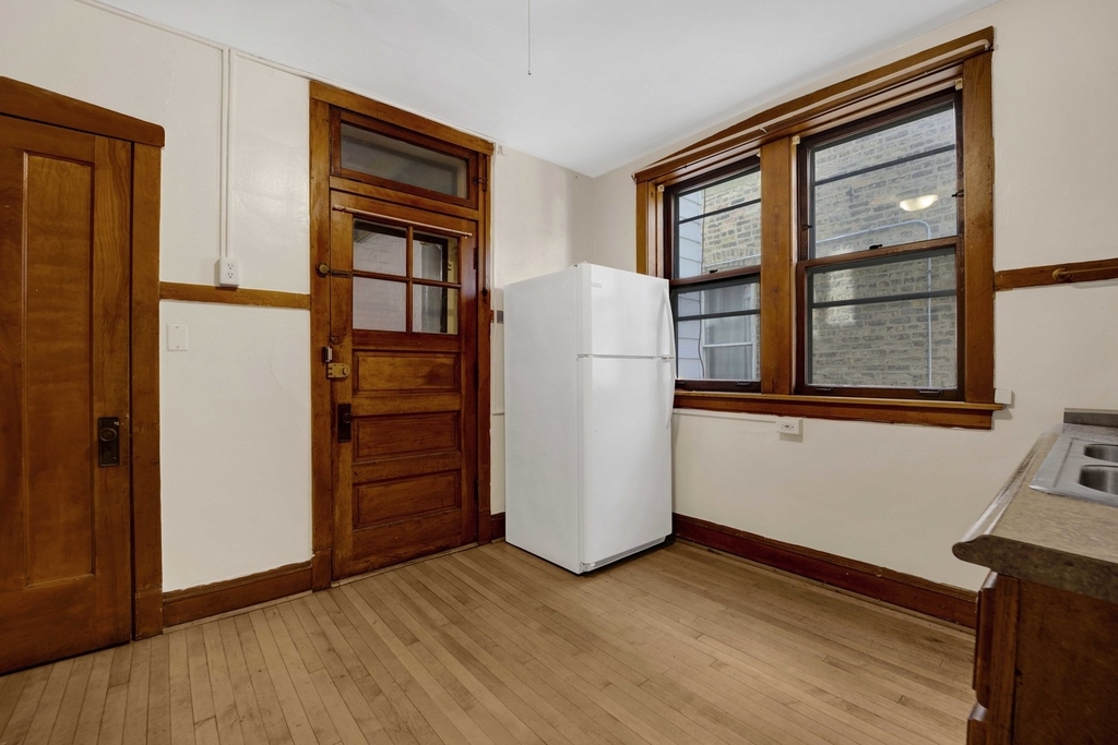 2439 W Birchwood Street - Photo 10