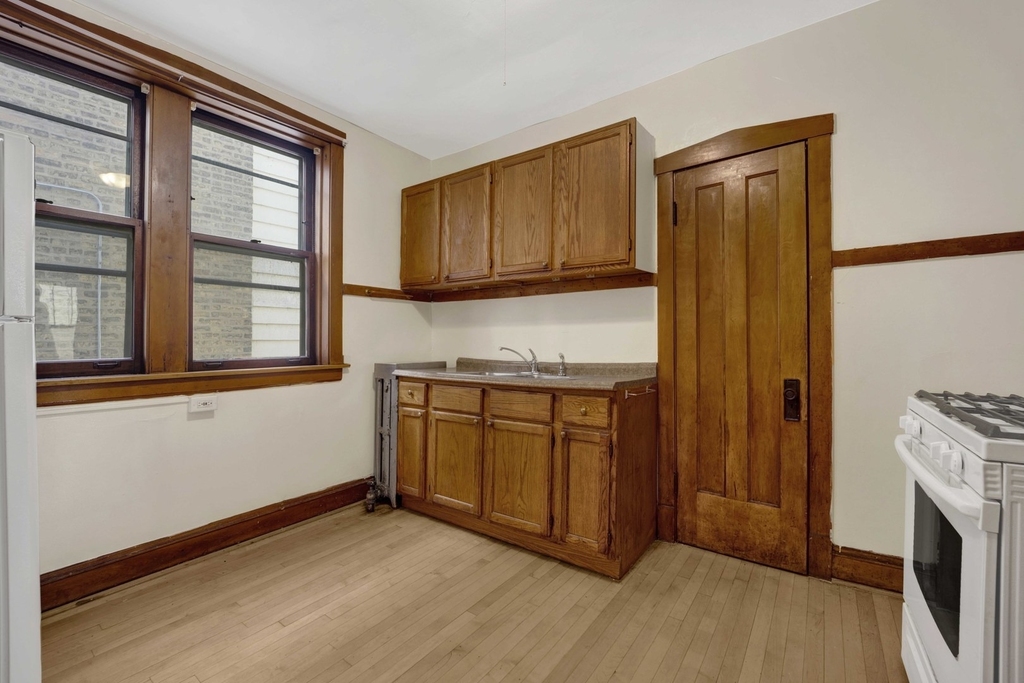 2439 W Birchwood Street - Photo 8