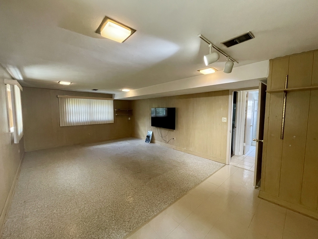 7150 N Crawford Avenue - Photo 17