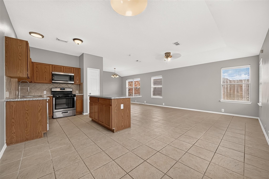 14922 Sugar Sweet Drive - Photo 18
