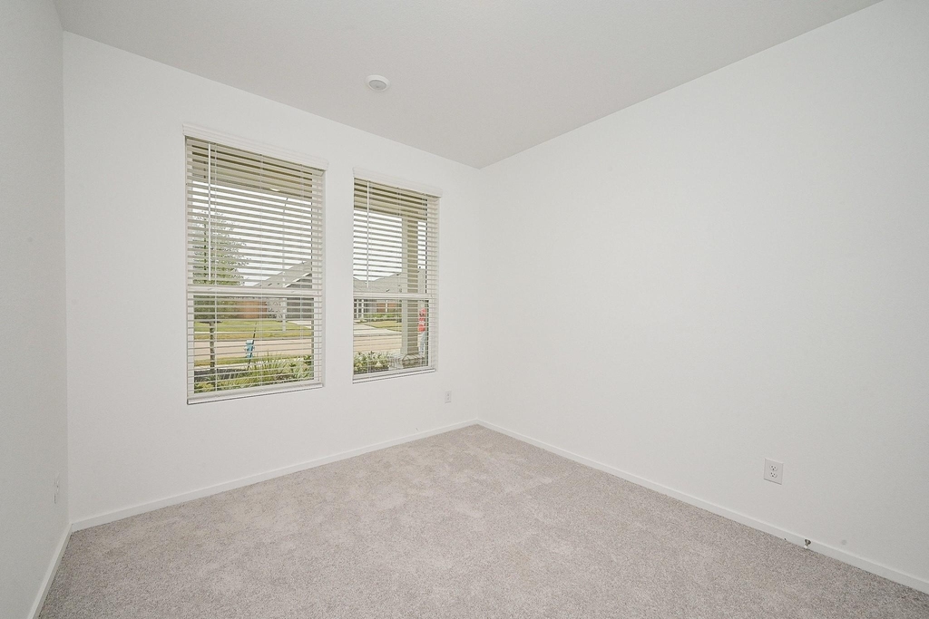 6427 Seafoam Lake Drive - Photo 16