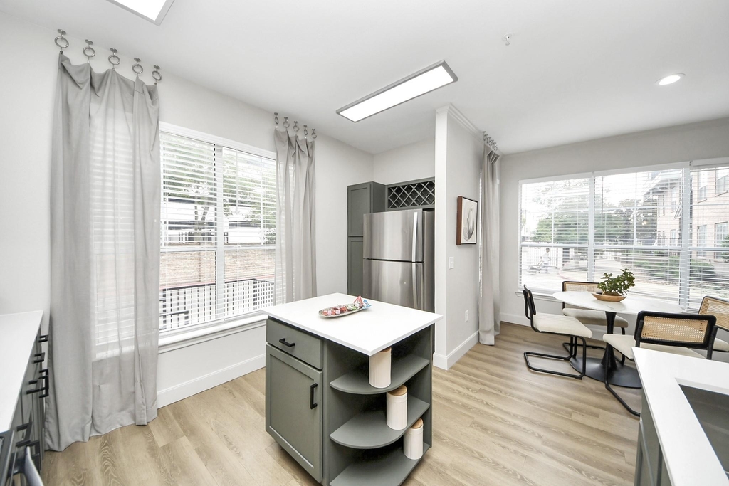 3003 Memorial Court - Photo 18