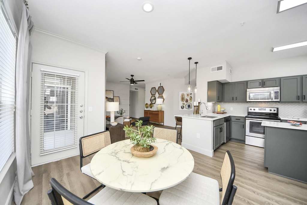 3003 Memorial Court - Photo 13