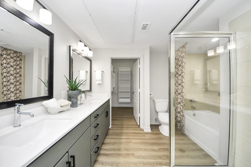 3003 Memorial Court - Photo 7