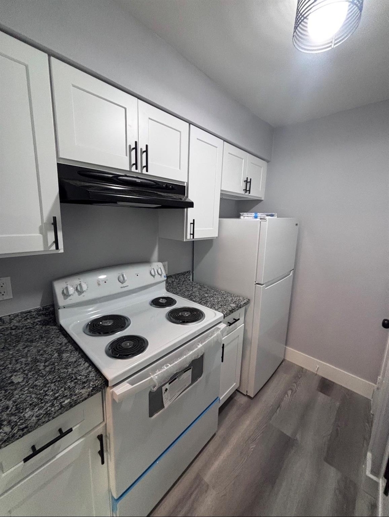 8406 Detroit Street - Photo 8