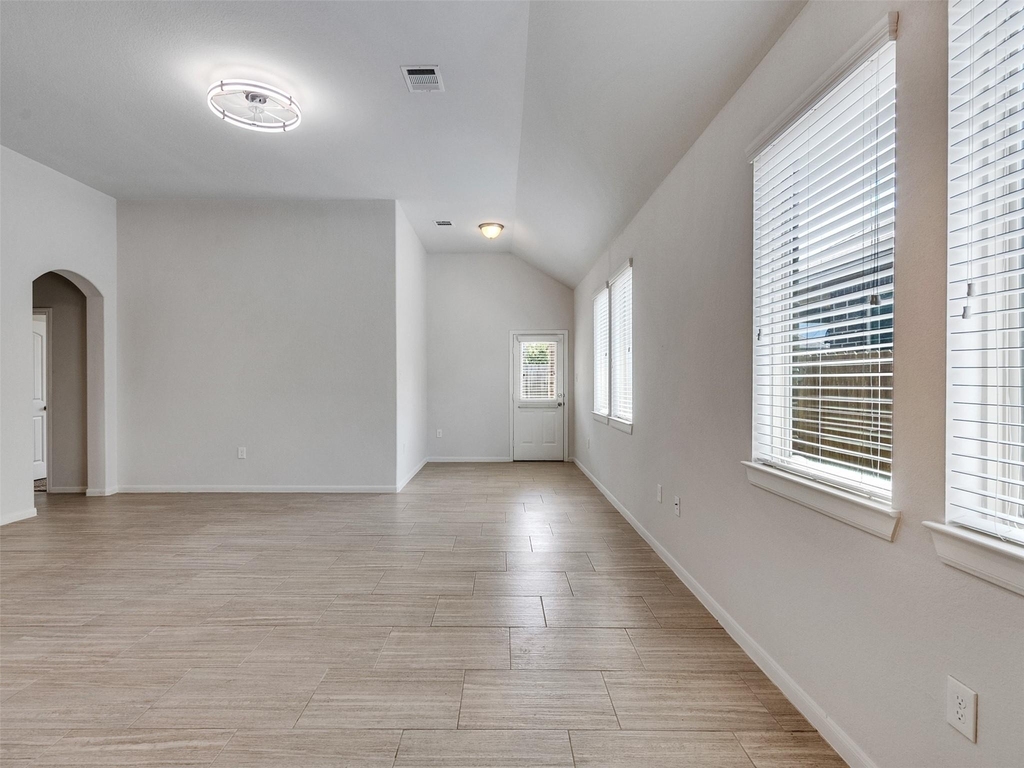 10026 Thicket Park Lane - Photo 11