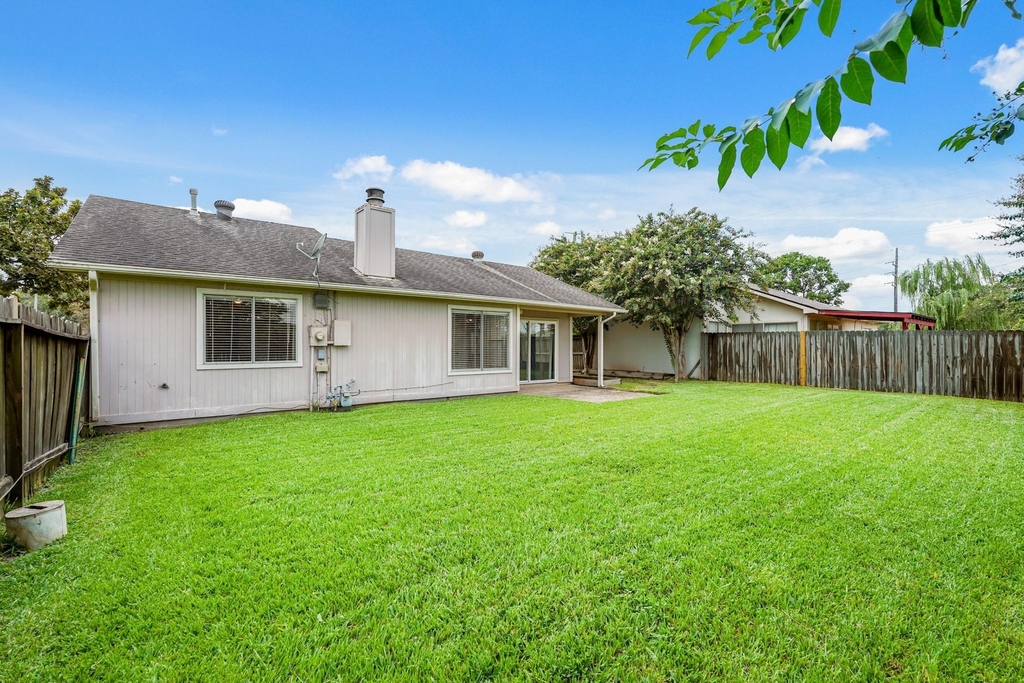 2911 Garden Lane - Photo 18