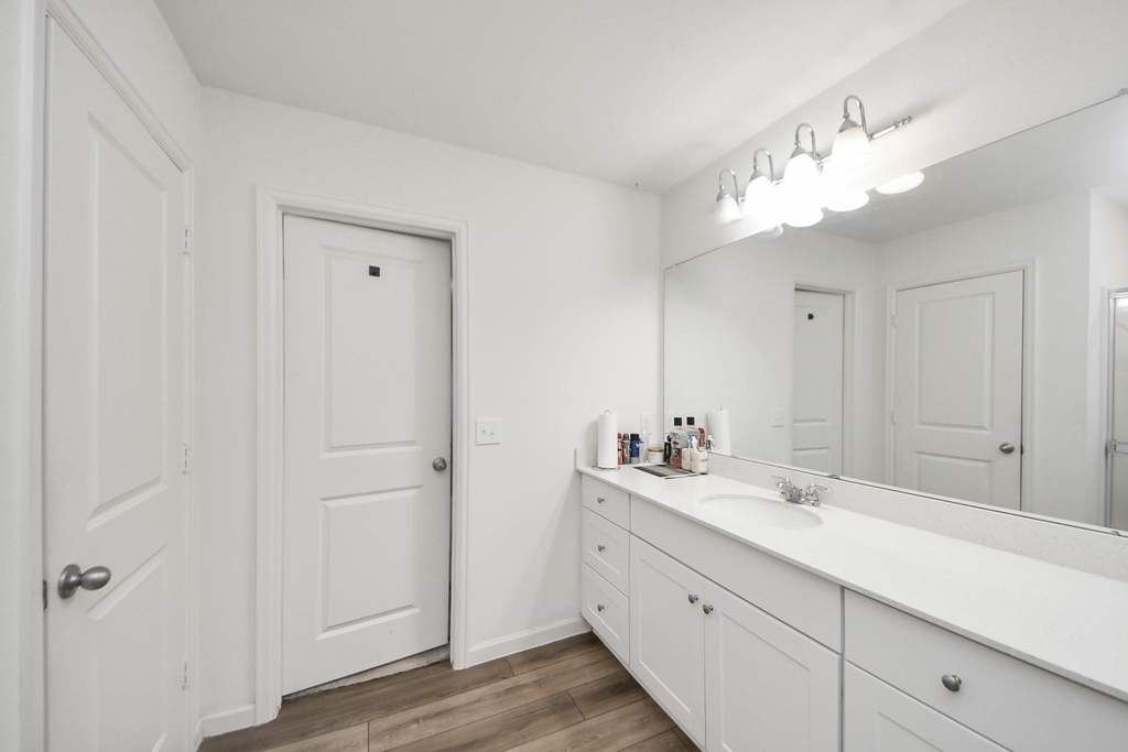 4830 Highland Springs Drive - Photo 34