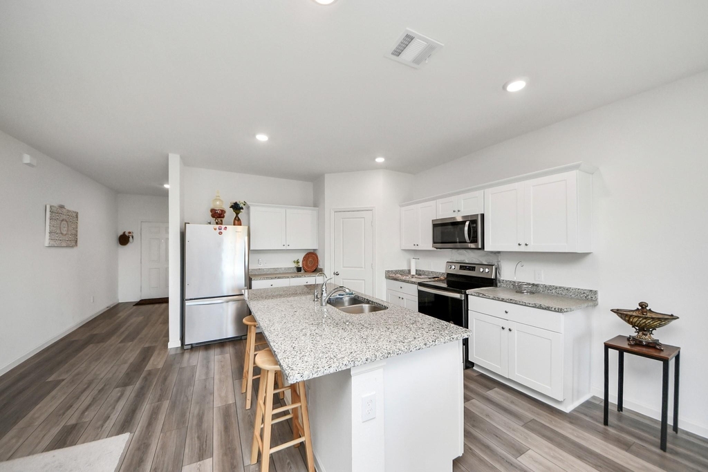 4830 Highland Springs Drive - Photo 21