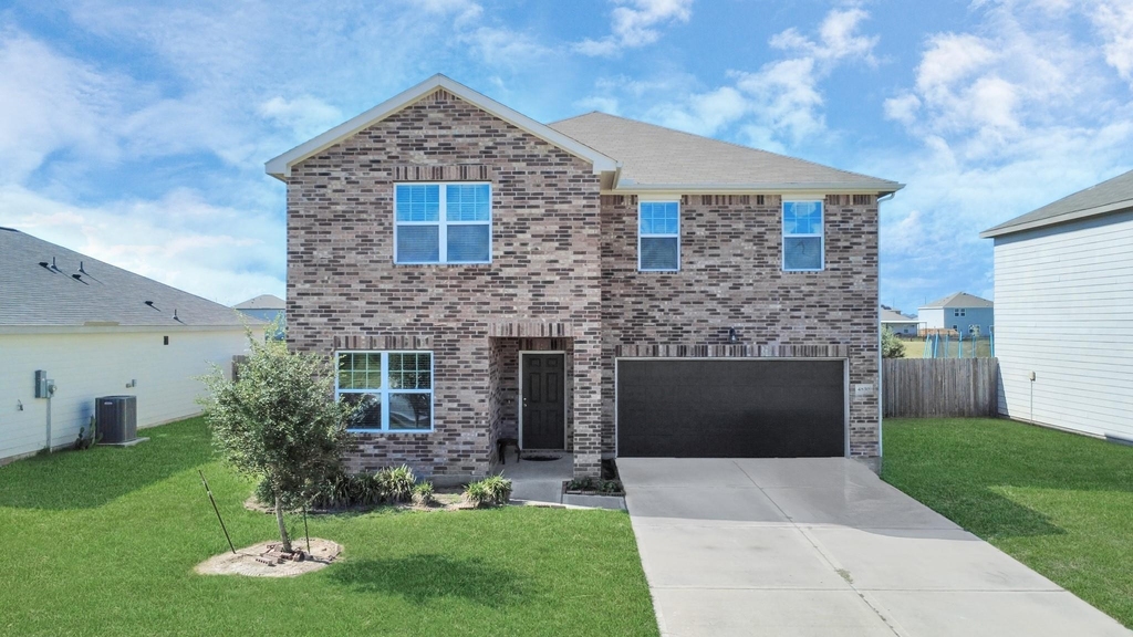 4830 Highland Springs Drive - Photo 0
