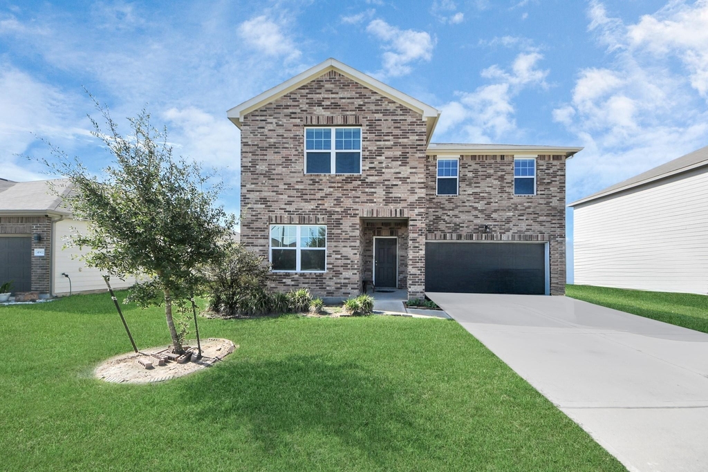 4830 Highland Springs Drive - Photo 2