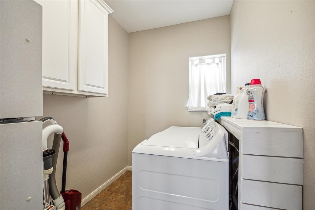 4015 Warchest Court - Photo 28