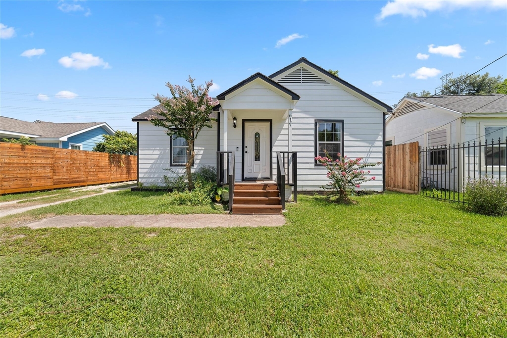 617 Frisco Street - Photo 0