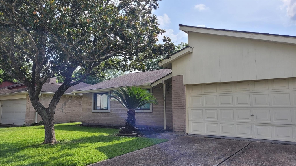 16818 Dutch Ridge Drive - Photo 2
