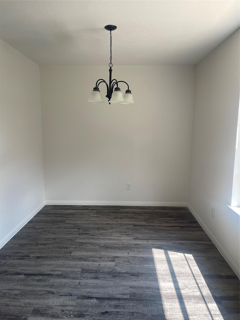 2629 N Camp Circle - Photo 2