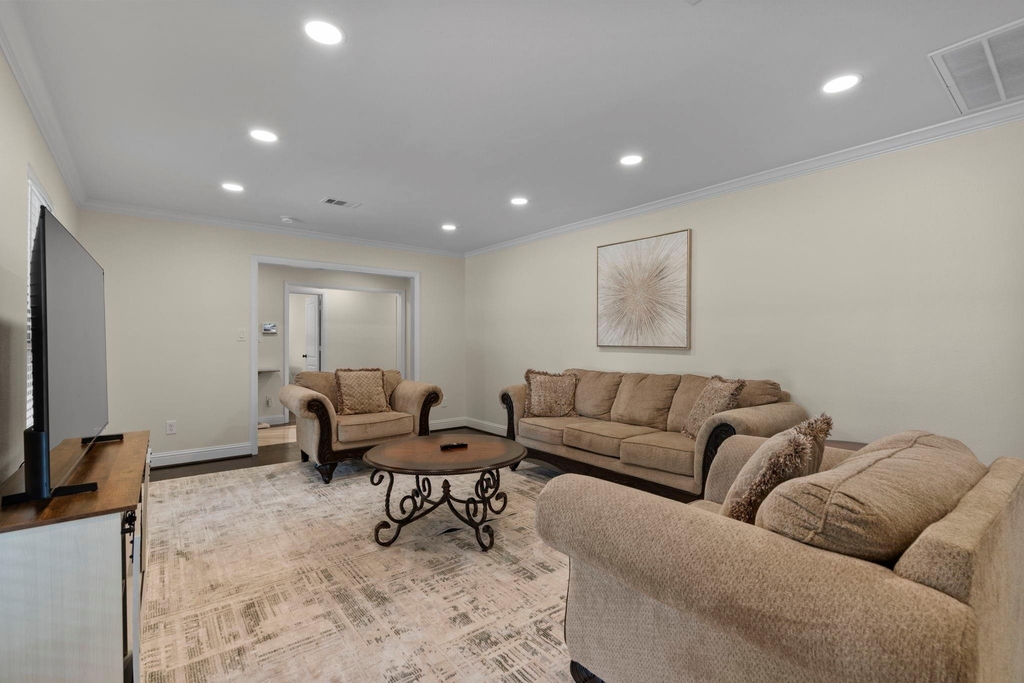 2402 Chimney Rock Road - Photo 9