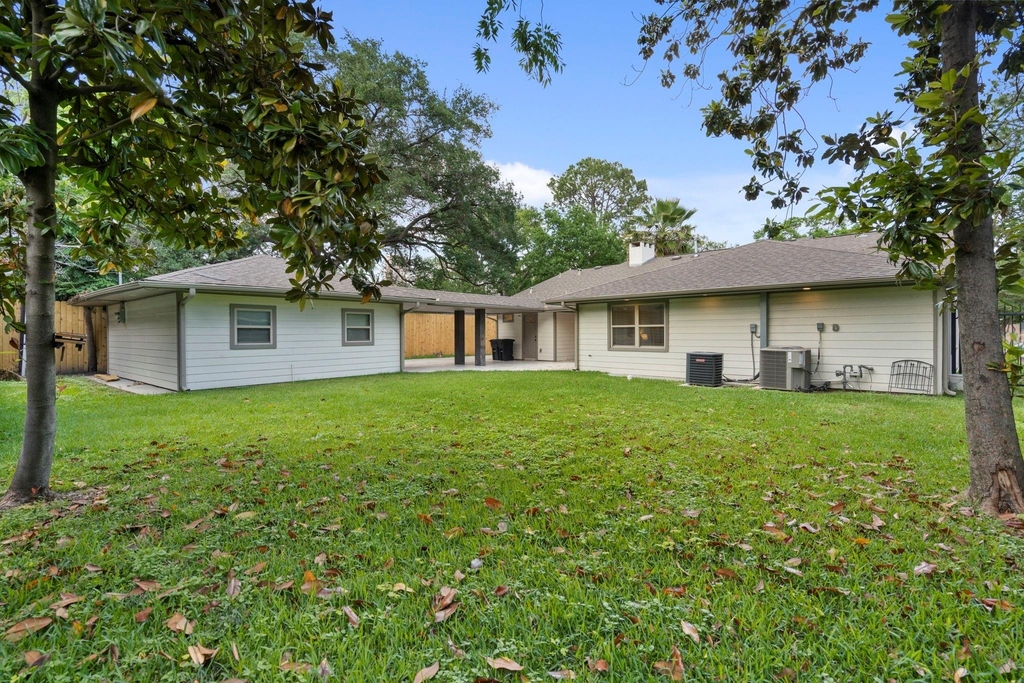 2402 Chimney Rock Road - Photo 33