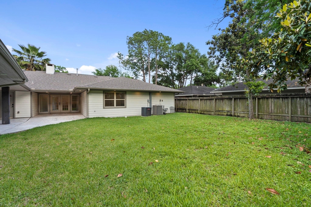 2402 Chimney Rock Road - Photo 32