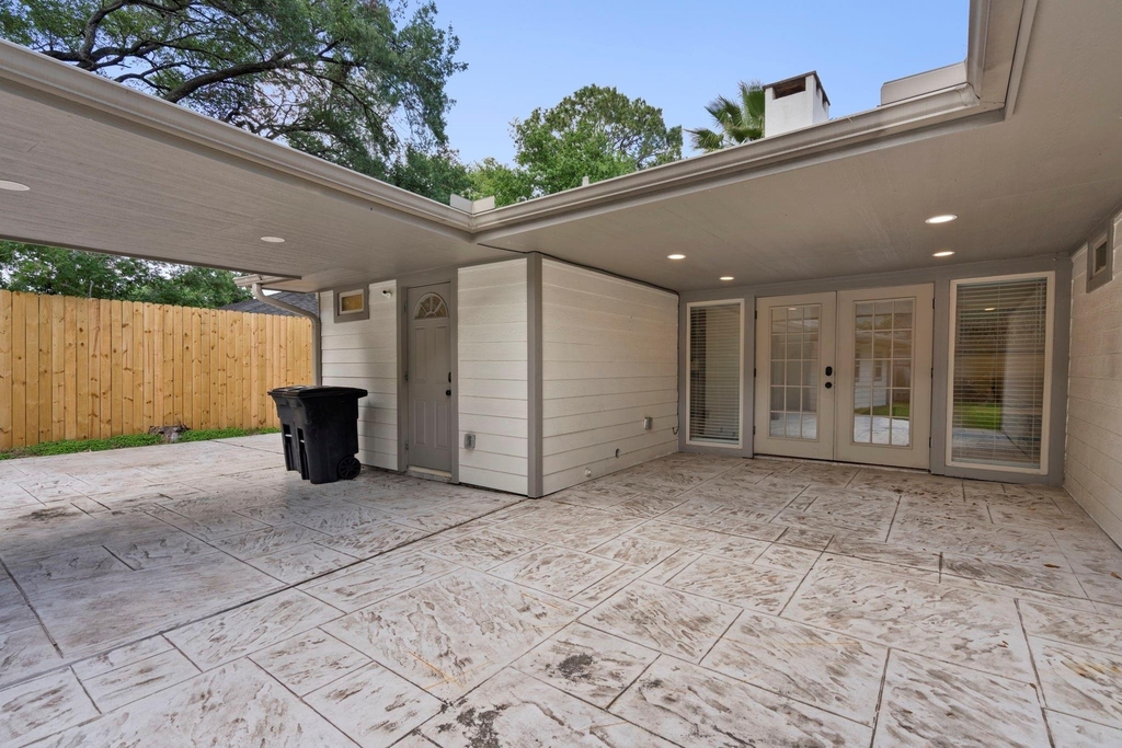 2402 Chimney Rock Road - Photo 30