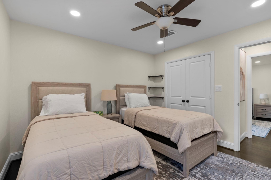 2402 Chimney Rock Road - Photo 26