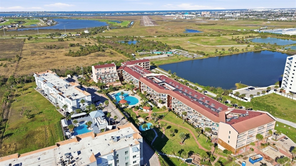 9520 Seawall Boulevard - Photo 20