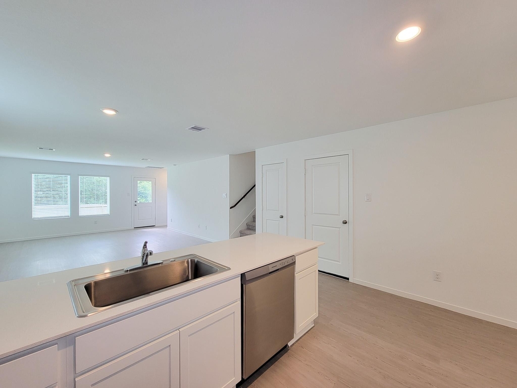 25588 Rose Creek Drive - Photo 11