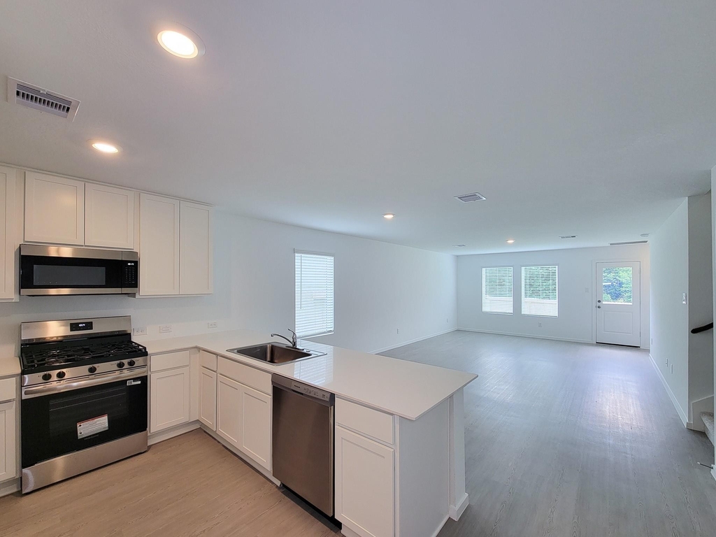 25588 Rose Creek Drive - Photo 9