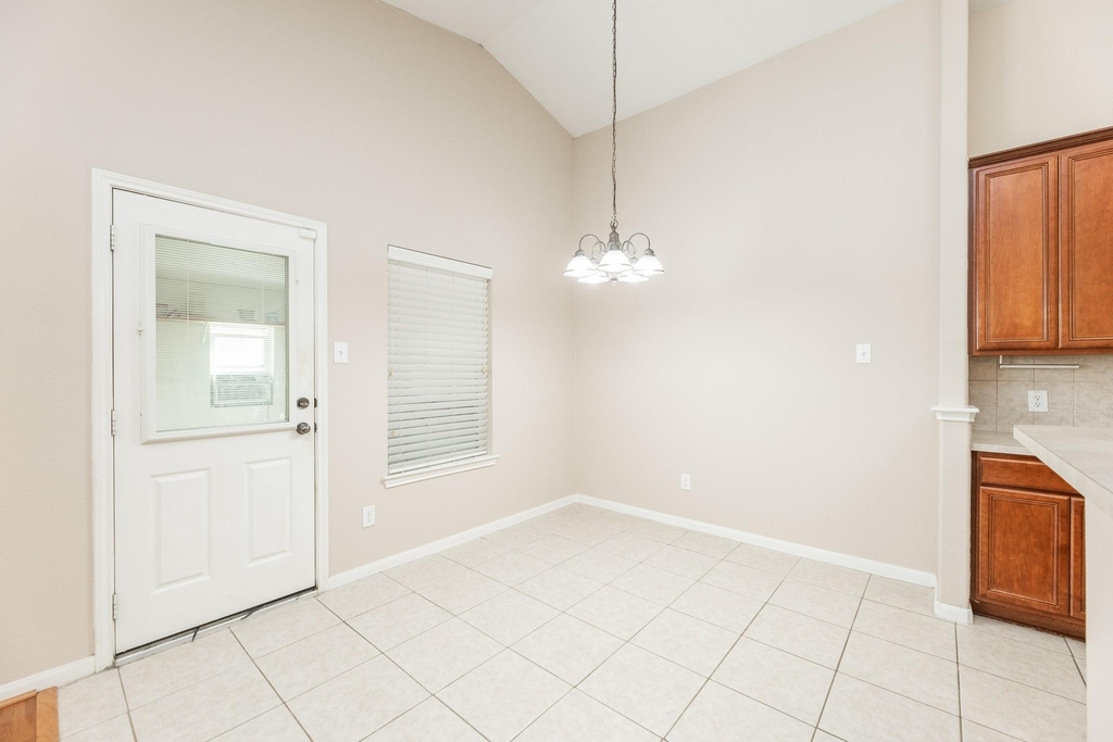 25219 Spring Iris Lane - Photo 16