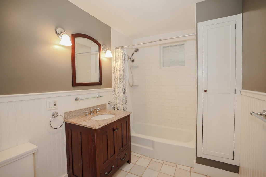 749 Maple - Photo 11