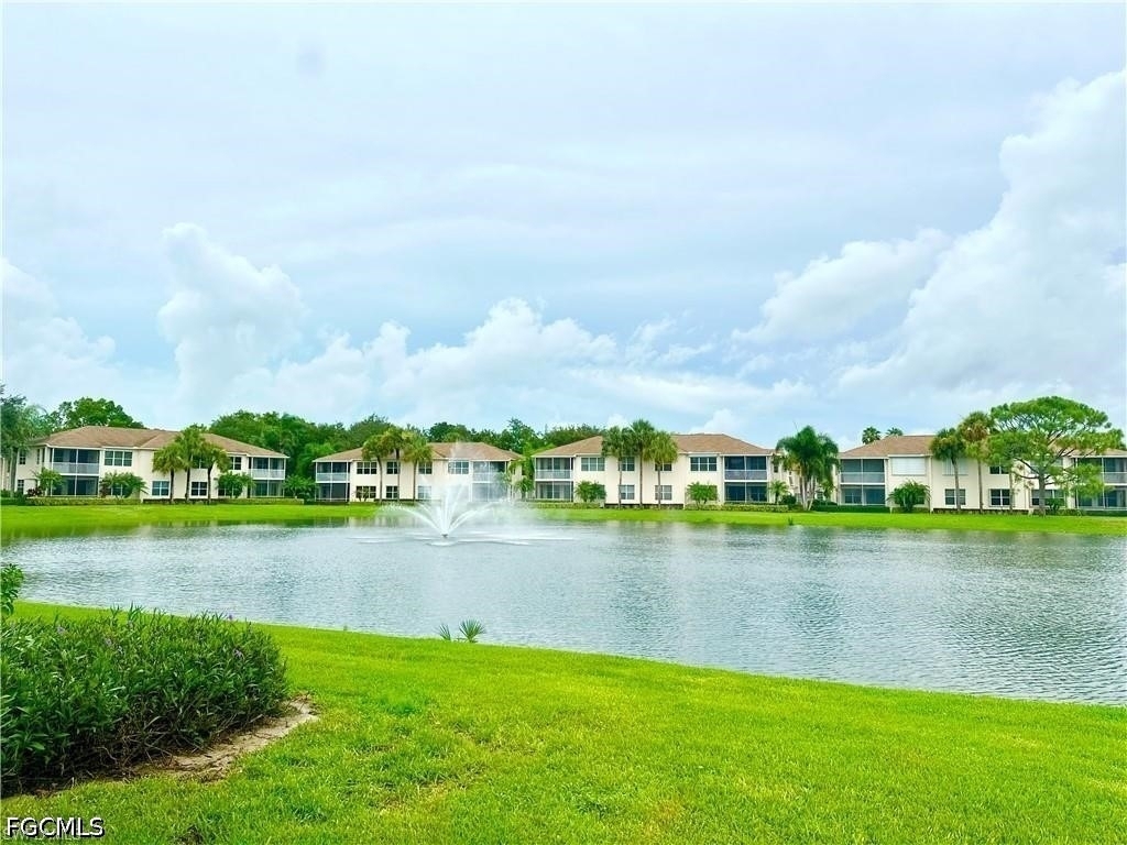 25762 Lake Amelia Way - Photo 0