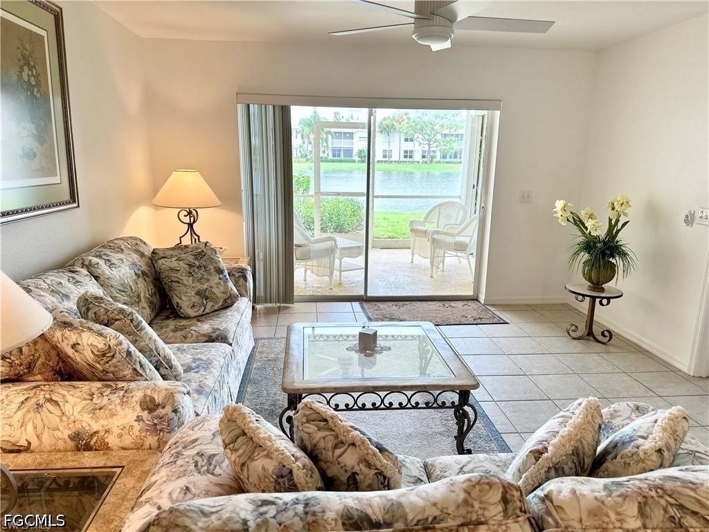 25762 Lake Amelia Way - Photo 3